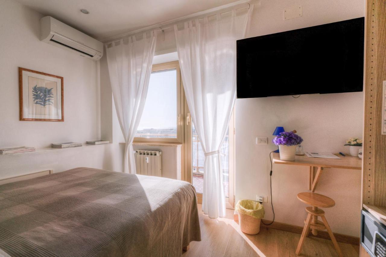 La Casa Sul Mare Bed & Breakfast Civitavecchia Luaran gambar