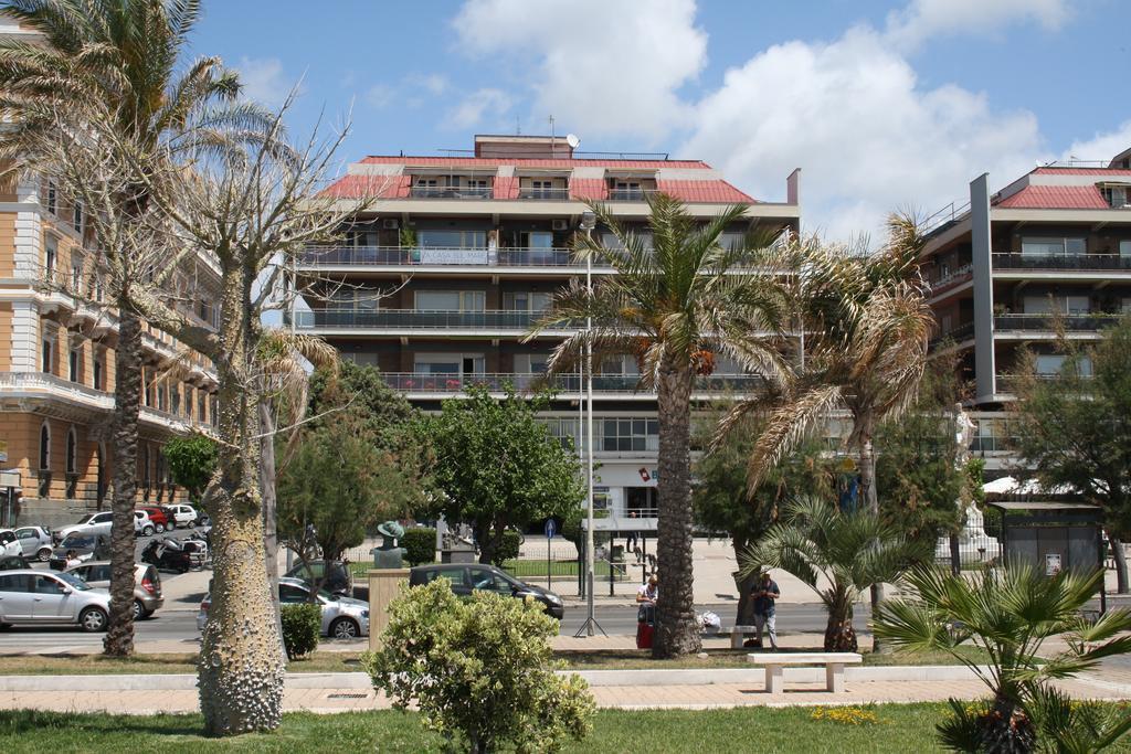 La Casa Sul Mare Bed & Breakfast Civitavecchia Luaran gambar